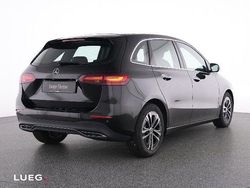 Gebraucht 2024 Mercedes B180 Van / Kleinbus | 31.865 € (Fairer Preis)