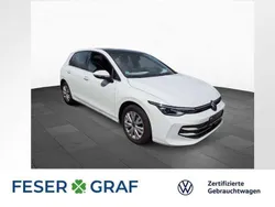 Pure white Gebraucht 2024 VW Golf VIII Edition Limousine | 29.750 € (Guter Preis)