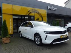 Arktis weiß Gebraucht 2024 Opel Astra Enjoy Kombi | 20.950 € (Superpreis)