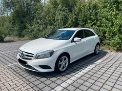 Weiß Gebraucht 2014 Mercedes A180 Urban Limousine | 11.900 € (Fairer Preis)