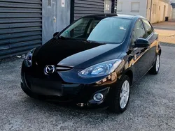 Violet Gebraucht 2011 Mazda 2 Active Kleinwagen | 5.999 € (Fairer Preis)