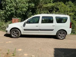 Weiß Gebraucht 2011 Dacia Logan MCV Lauréate Kombi | 4.150 € (Fairer Preis)