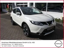 Weiß Gebraucht 2017 Nissan Qashqai N-Connecta SUV | 11.800 € (Guter Preis)