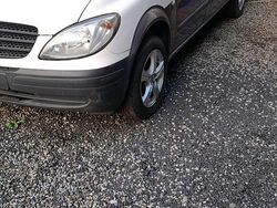 Weiß Gebraucht 2005 Mercedes Vito Van / Kleinbus | 2.950 €