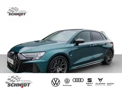 Grün Neu 2025 Audi RS3 Sportback Sport Kleinwagen | 82.790 €