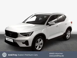 Weiß Gebraucht 2024 Volvo XC40 Core SUV | 34.890 € (Guter Preis)