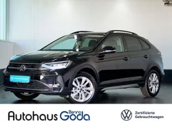 Deep black perleffekt (metallic) Gebraucht 2023 VW Taigo Move SUV | 21.950 € (Guter Preis)