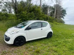Weiß Gebraucht 2008 Citroën C1 Kleinwagen | 1.200 € (Fairer Preis)