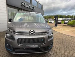 Grau Gebraucht 2022 Citroën e-Berlingo Feel Van / Kleinbus | 19.950 € (Etwas zu teuer)