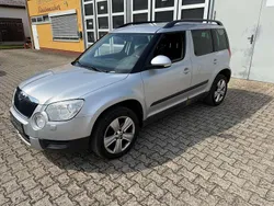 Grau Gebraucht 2011 Skoda Yeti Active SUV | 4.500 € (Fairer Preis)