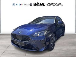 Blau Neu 2025 BMW 120 M Sport Kleinwagen | 40.390 € (Etwas zu teuer)
