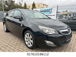 Schwarz Gebraucht 2012 Opel Astra Kombi | 3.299 € (Guter Preis)