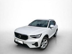 Crystal white / metallic Gebraucht 2024 Volvo XC40 Core SUV | 30.490 € (Superpreis)