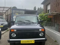 Grün Gebraucht 2015 Lada niva SUV | 8.999 € (Etwas zu teuer)