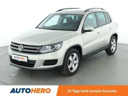 Silber Gebraucht 2015 VW Tiguan Trendline SUV | 13.750 € (Guter Preis)