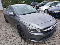 Mountaingrau metalliclack Gebraucht 2014 Mercedes CLA180 Edition Limousine | 12.100 € (Fairer Preis)