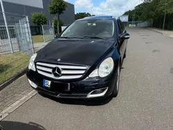 Schwarz Gebraucht 2006 Mercedes R320 Van / Kleinbus | 5.199 € (Etwas zu teuer)