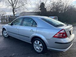Silber Gebraucht 2006 Ford Mondeo Ghia Limousine | 2.900 € (Fairer Preis)