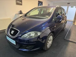 Blau Gebraucht 2008 Seat Altea Comfort Van / Kleinbus | 2.790 € (Guter Preis)