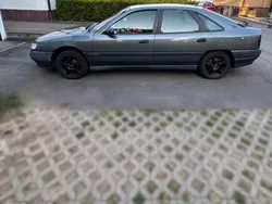 Grau Gebraucht 1992 Renault Safrane Kleinwagen | 4.500 €