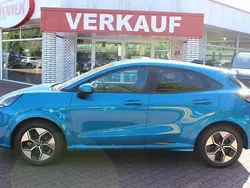 Blau Neu 2025 Ford Puma Gen-E Limousine | 29.990 €