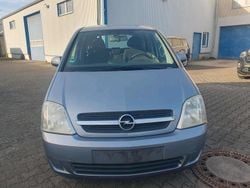 Grau Gebraucht 2004 Opel Meriva Van / Kleinbus | 990 € (Superpreis)