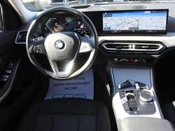 Schwarz Gebraucht 2023 BMW 320 Shadowline Kombi | 24.980 € (Superpreis)