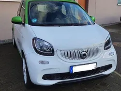 Grün Gebraucht 2017 Smart ForFour Electric Drive Kleinwagen | 6.550 € (Guter Preis)