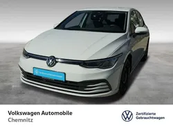 Pure white Gebraucht 2021 VW Golf VIII Basis Limousine | 16.830 € (Guter Preis)