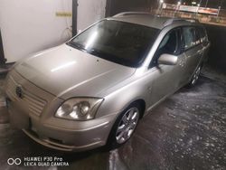 Grau Gebraucht 2005 Toyota Avensis T2 Kombi | 3.300 €