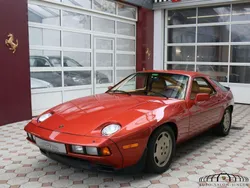 Rot metallic Gebraucht 1984 Porsche 928 Coupé | 79.900 €