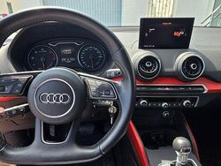 Grau Gebraucht 2018 Audi Q2 SUV | 18.000 € (Guter Preis)