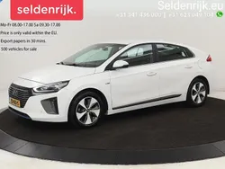 Weiß Gebraucht 2017 Hyundai Ioniq Comfort Limousine | 12.400 € (Etwas zu teuer)