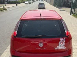 Rot Gebraucht 2011 Fiat Punto Kleinwagen | 2.500 € (Teuer)