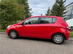 Rot Gebraucht 2012 Hyundai i20 Kleinwagen | 3.300 €