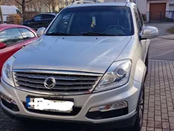 Silber Gebraucht 2015 Ssangyong Rexton Sapphire SUV | 8.600 € (Superpreis)