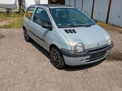 Silber Gebraucht 2006 Renault Twingo Kleinwagen | 1.199 €