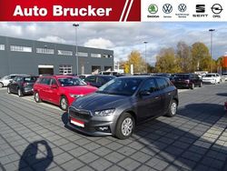Graphitegrau metallic Gebraucht 2021 Skoda Fabia Ambition Limousine | 19.970 €