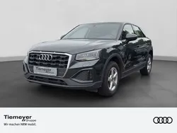Grau Gebraucht 2023 Audi Q2 SUV | 22.940 € (Guter Preis)