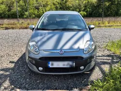 Grau Gebraucht 2010 Fiat Punto Evo Kleinwagen | 3.400 €
