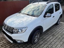 Weiß Gebraucht 2017 Dacia Sandero Kleinwagen | 7.750 € (Guter Preis)