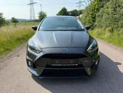 Grau Gebraucht 2017 Ford Focus RS Limousine | 33.999 €