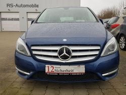 Blau Gebraucht 2012 Mercedes B180 Van / Kleinbus | 10.490 € (Guter Preis)