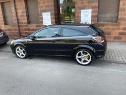 Schwarz Gebraucht 2006 Opel Astra GTC Coupé | 3.600 € (Teuer)