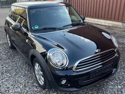 Schwarz Gebraucht 2013 Mini ONE Kleinwagen | 6.900 € (Etwas zu teuer)