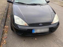 Schwarz Gebraucht 2003 Ford Focus Kombi | 1.800 € (Etwas zu teuer)