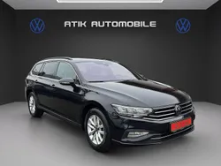 Deep black perleffek (metallic) Gebraucht 2022 VW Passat Business Kombi | 18.880 € (Fairer Preis)