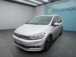Silber Gebraucht 2022 VW Touran Van / Kleinbus | 26.999 € (Guter Preis)