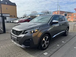 Grau Gebraucht 2019 Peugeot 5008 GTi Van / Kleinbus | 25.900 € (Fairer Preis)
