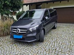 Schwarz Gebraucht 2021 Mercedes V300 Van / Kleinbus | 53.500 € (Fairer Preis)